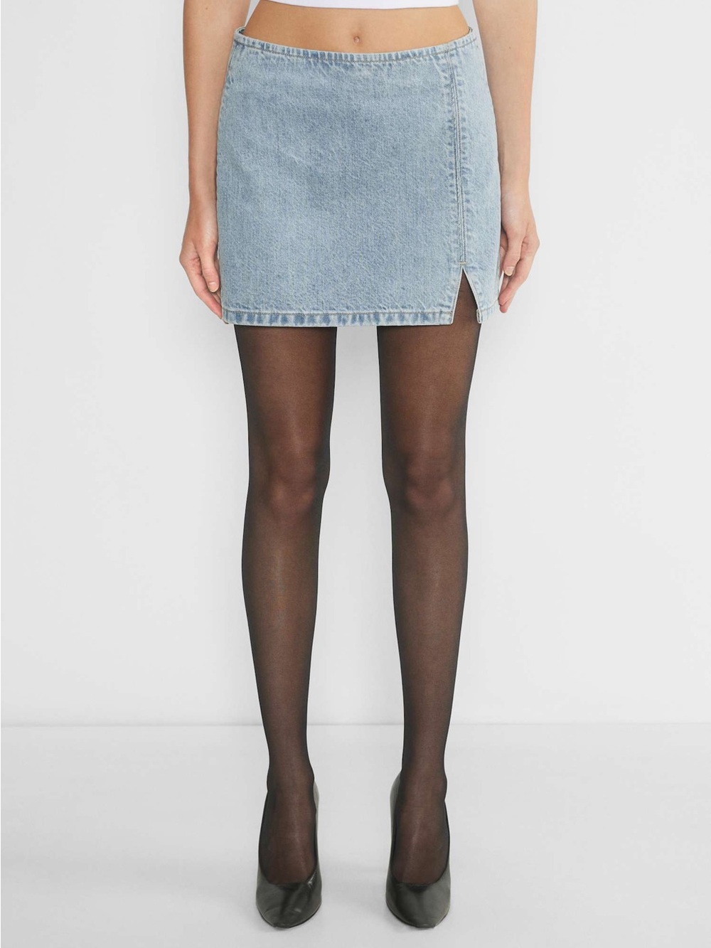 Aritzia Denim Forum The '90s Mini Denim Skirt